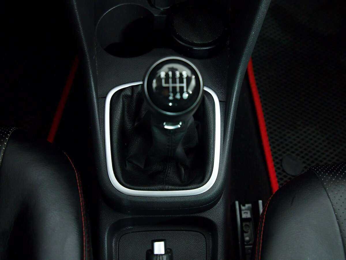 Volkswagen Polo, 2018 Фото №16