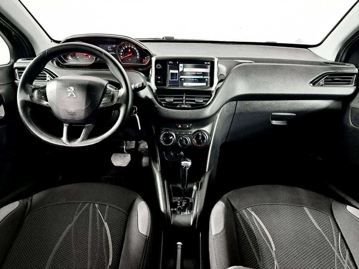 Peugeot 208, 2013 Фото №12