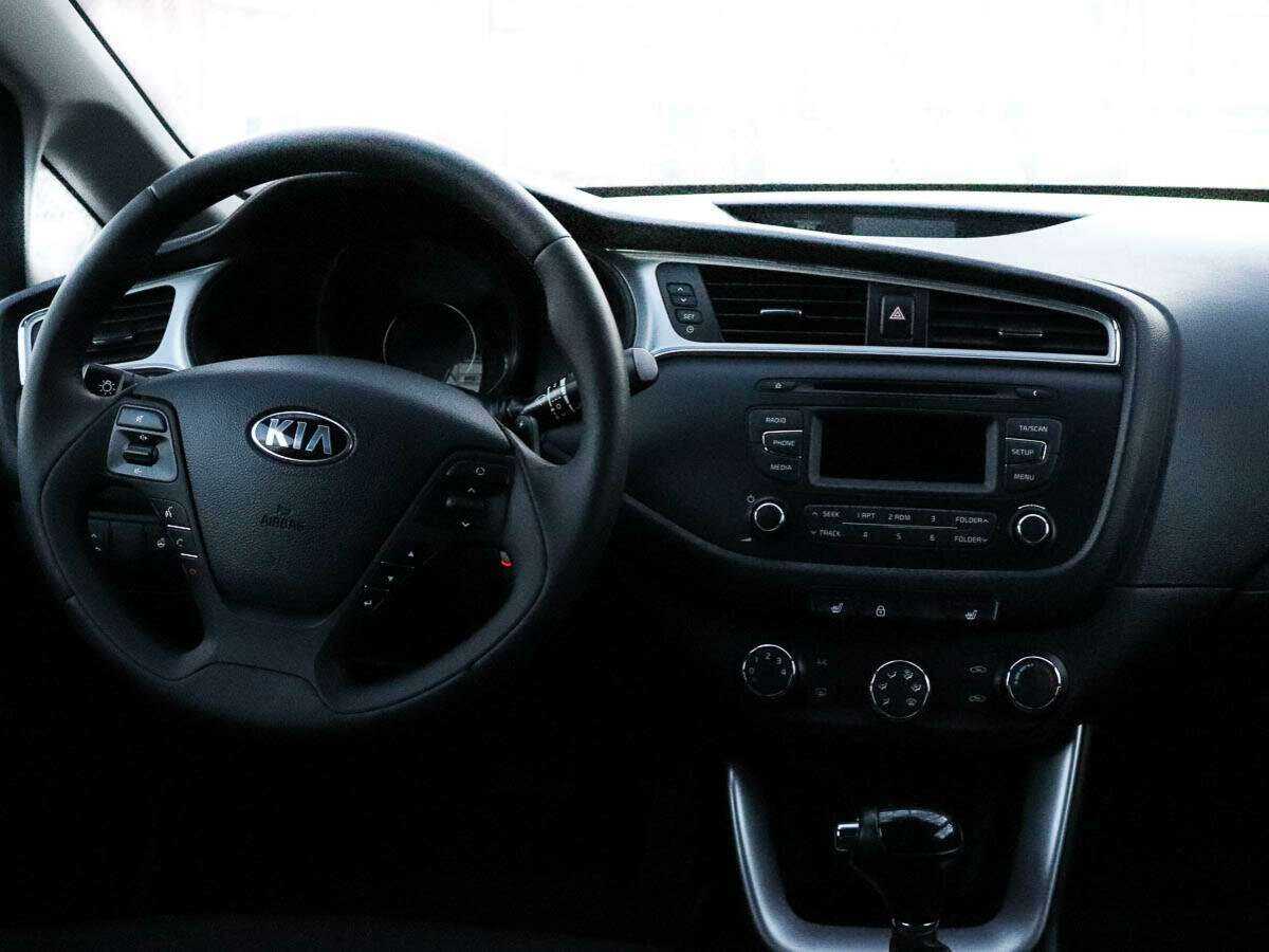 Kia Ceed, 2018 Фото №9