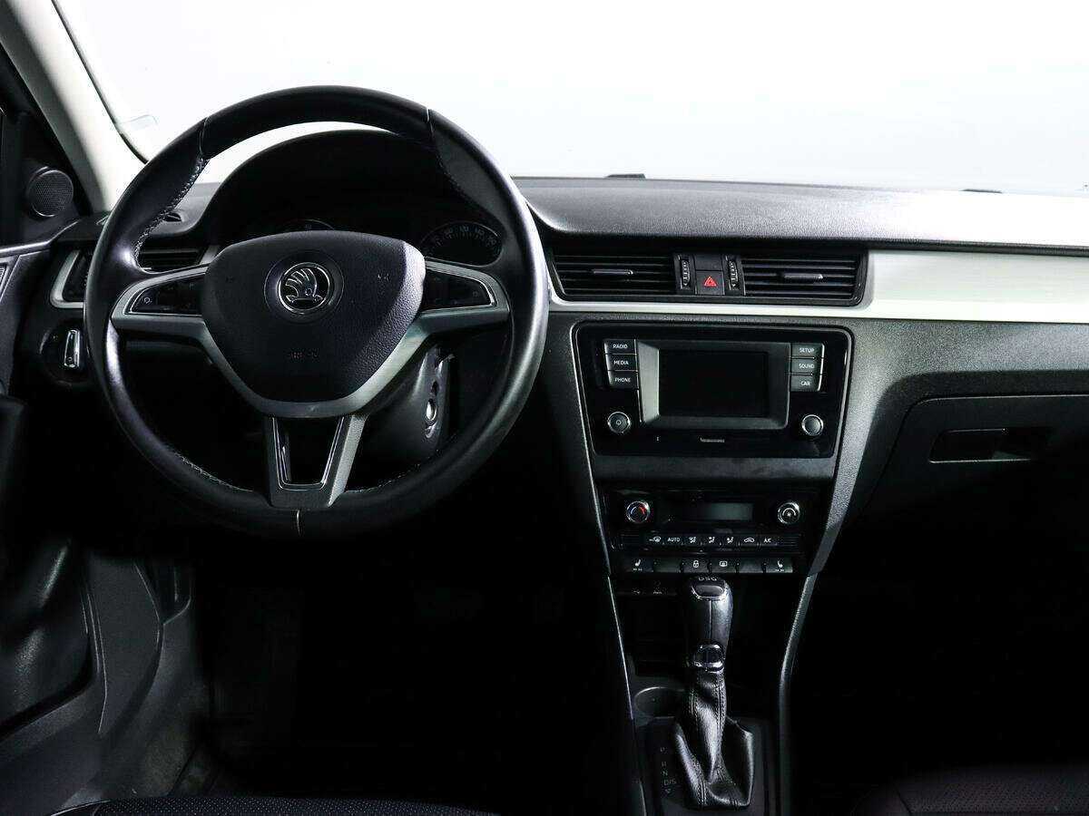 Skoda Rapid, 2016 Фото №11