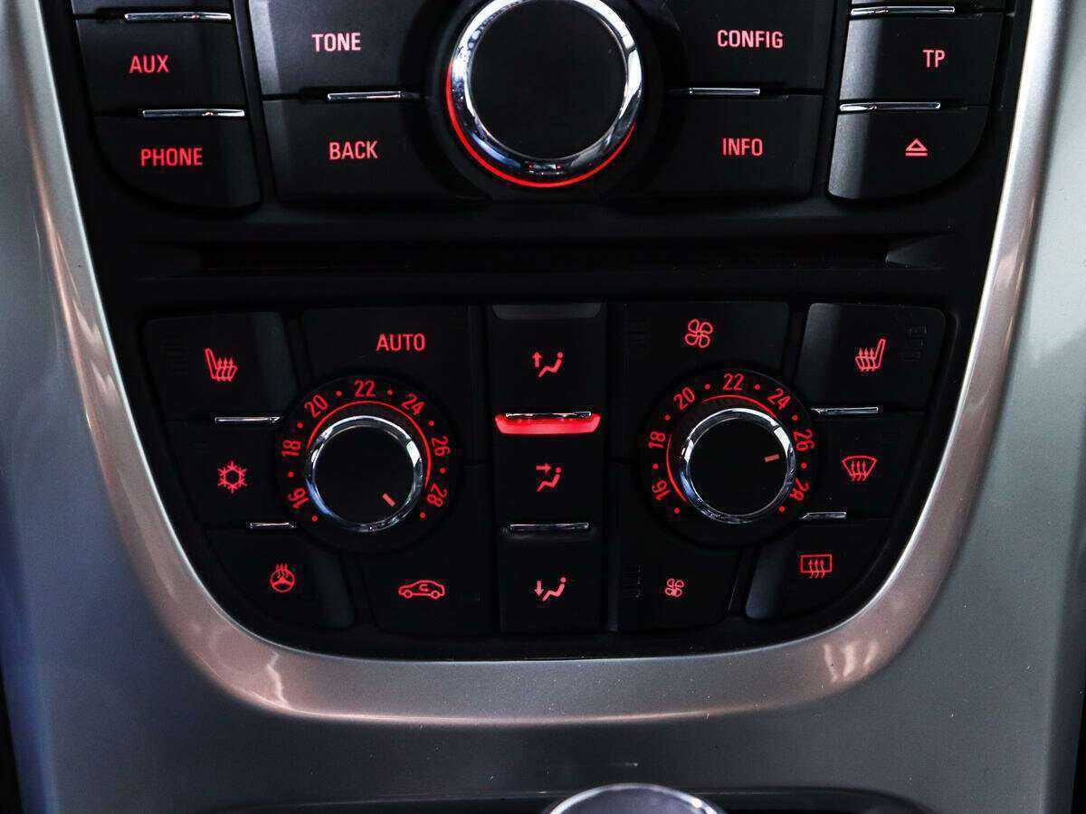 Opel Astra GTC, 2013 Фото №15