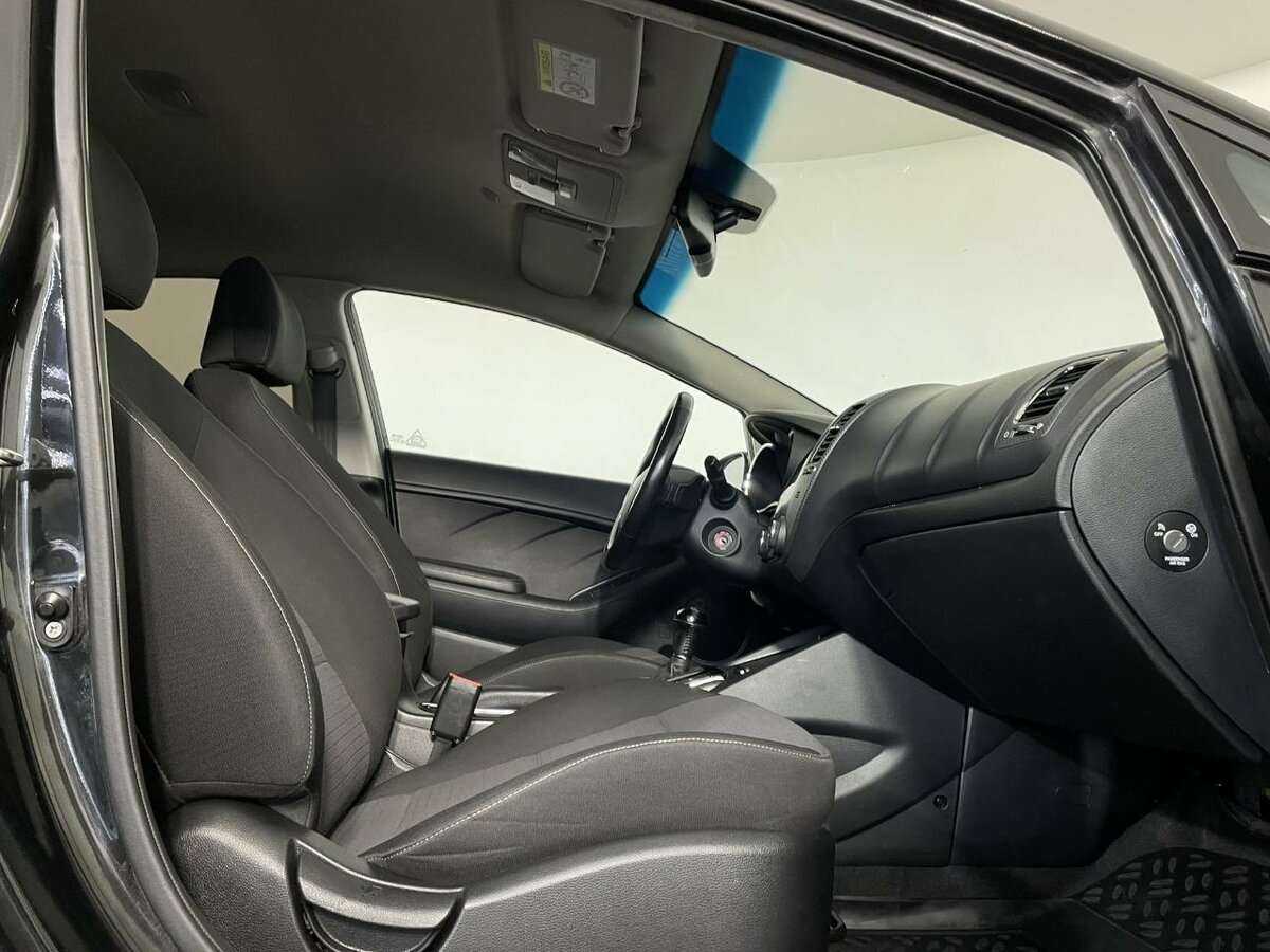 Kia Cerato, 2017 Фото №13