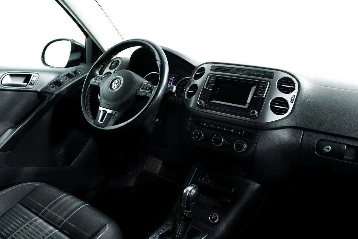 Volkswagen Tiguan, 2016 Фото №9