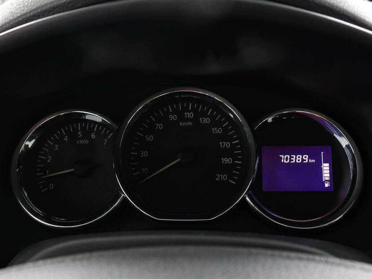 Renault Logan, 2017 Фото №11