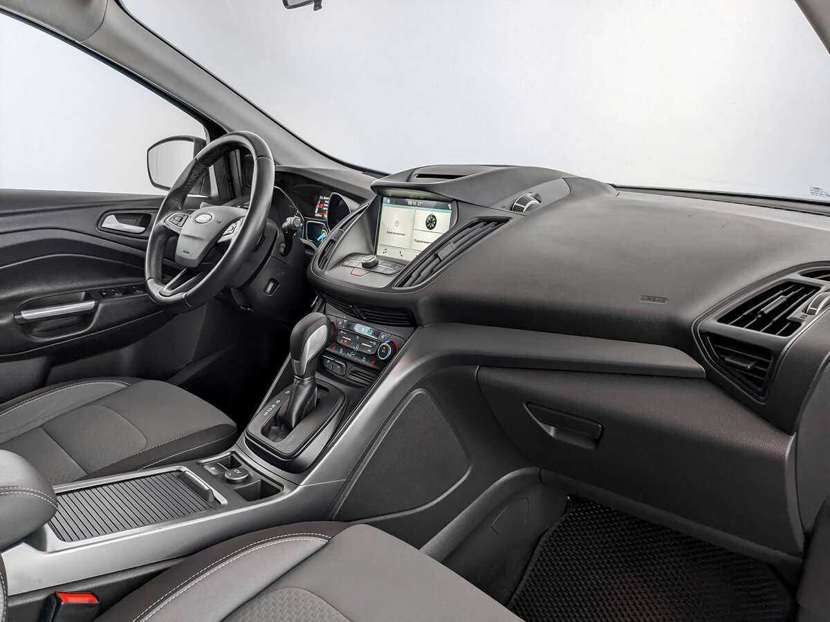 Ford Kuga, 2016 Фото №11