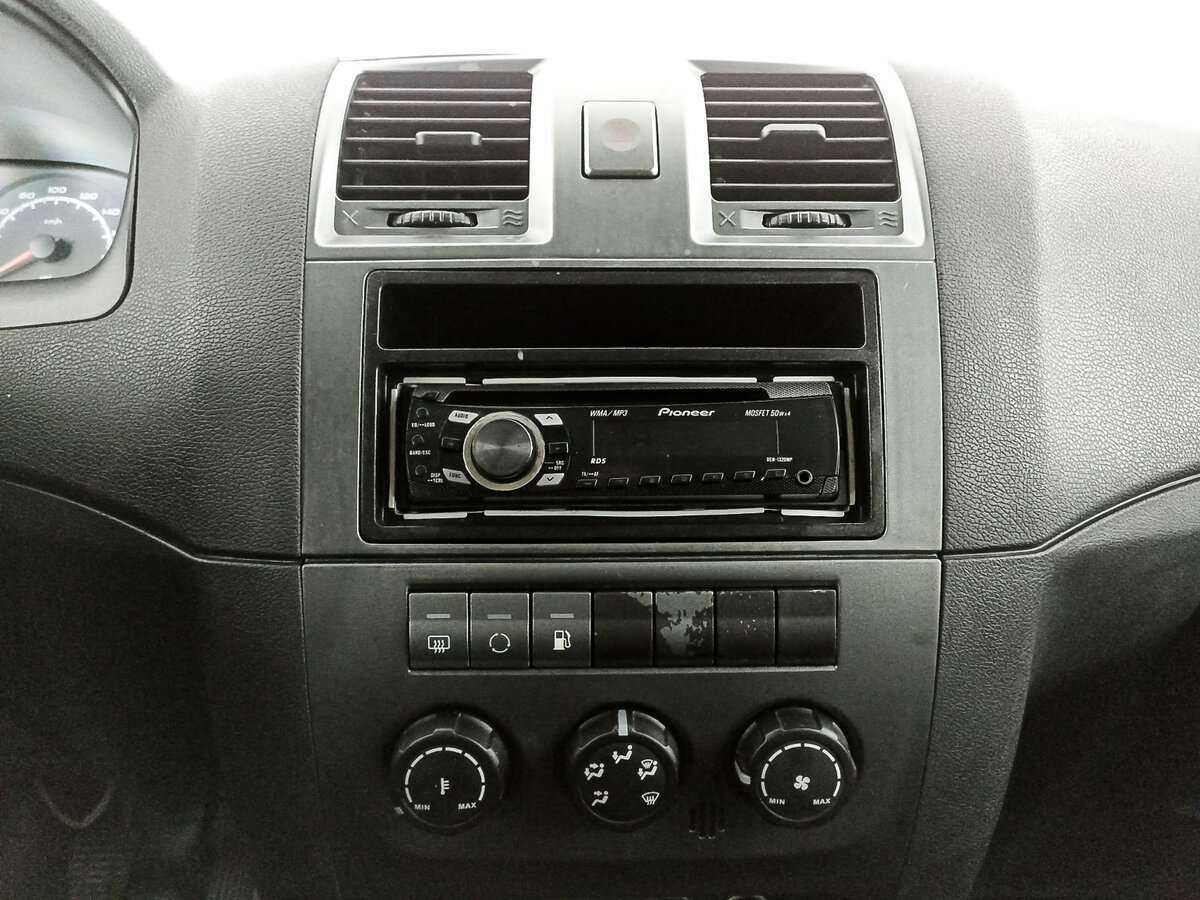 УАЗ Patriot, 2014 Фото №12