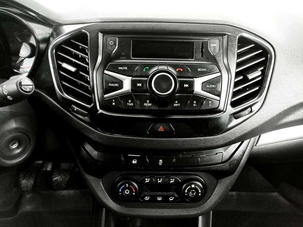 Lada (ВАЗ) Vesta SW, 2019 Фото №13