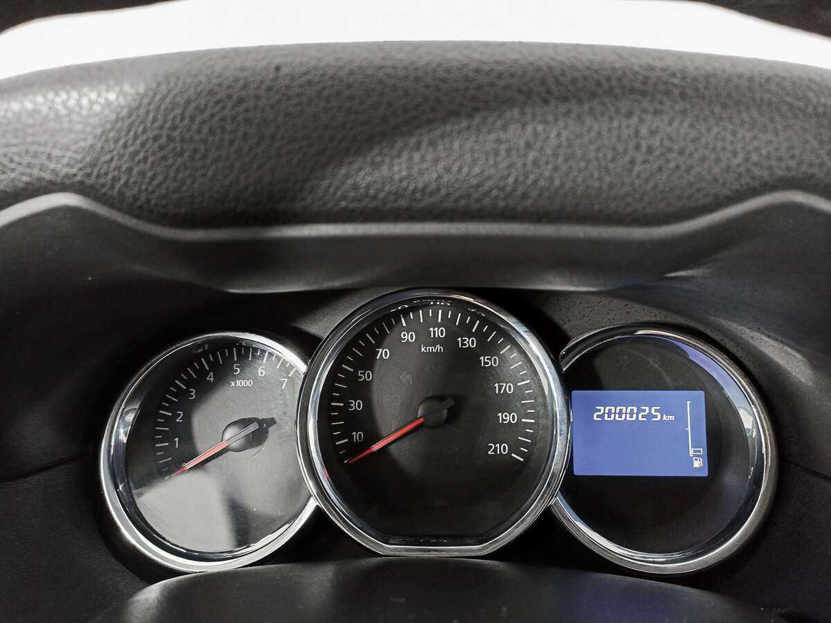 Nissan Terrano, 2016 Фото №11