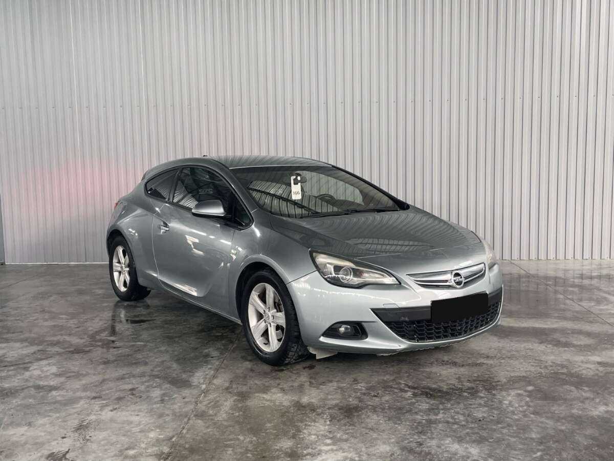 Opel Astra GTC, 2012 Фото №3