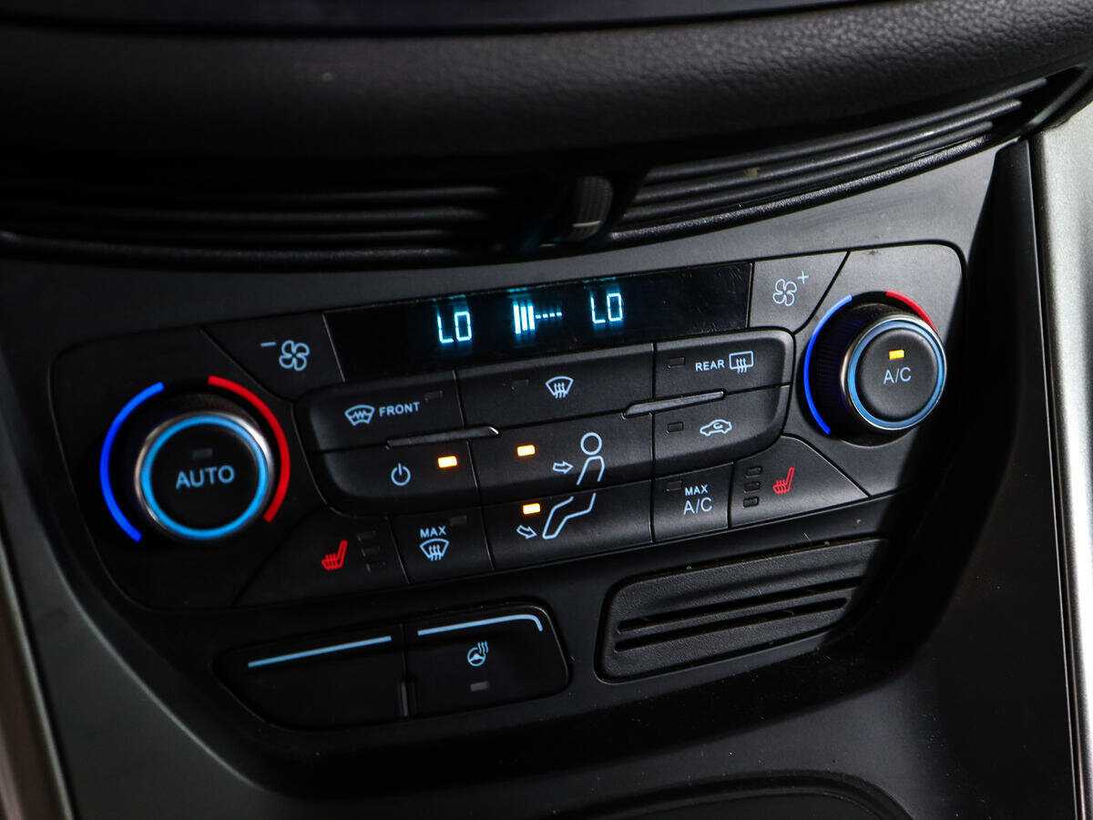 Ford Kuga, 2017 Фото №14