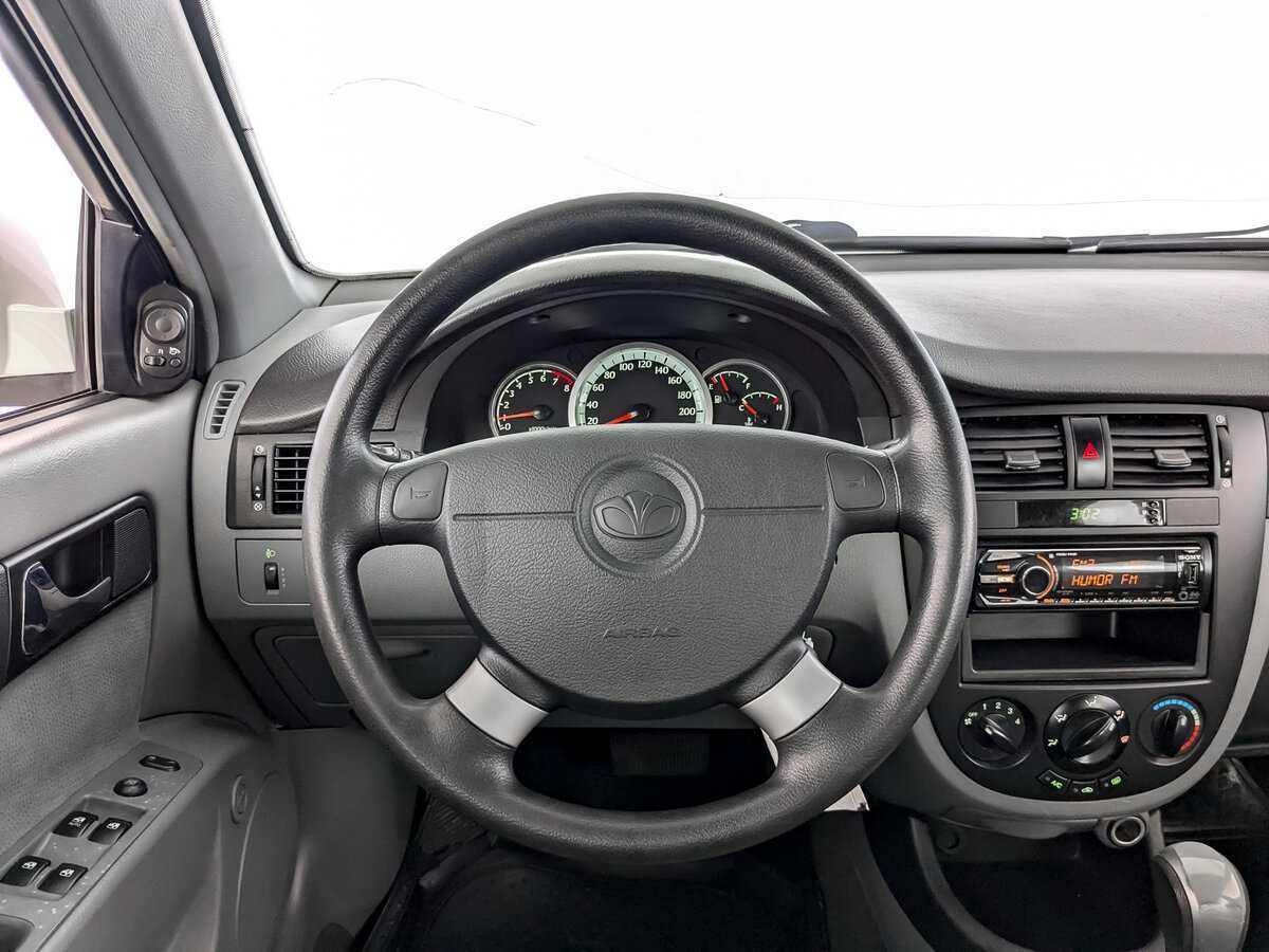 Daewoo Gentra, 2014 Фото №17