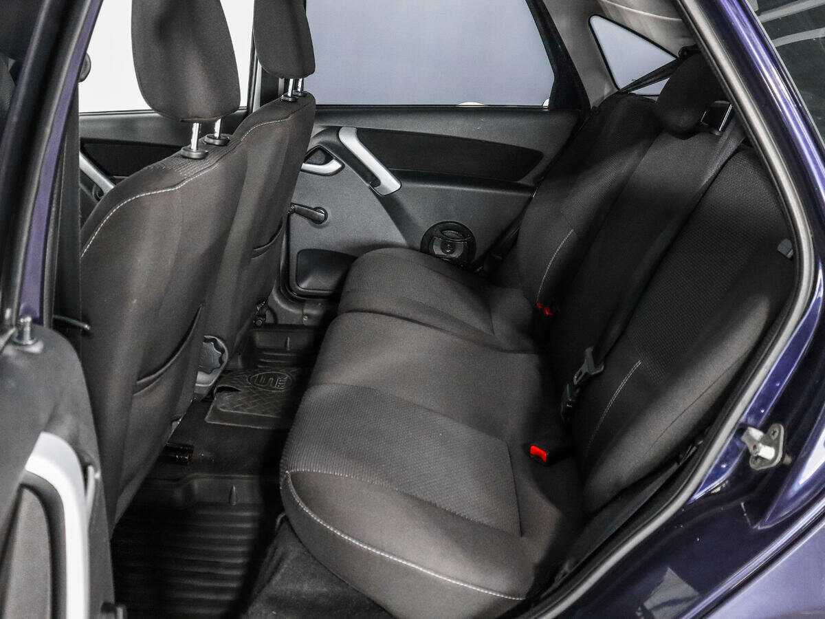 Lada (ВАЗ) Granta, 2015 Фото №10