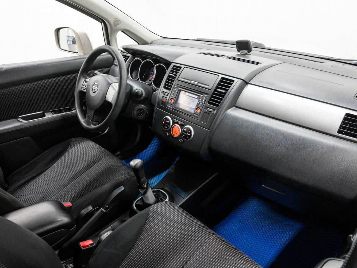 Nissan Tiida, 2012 Фото №8