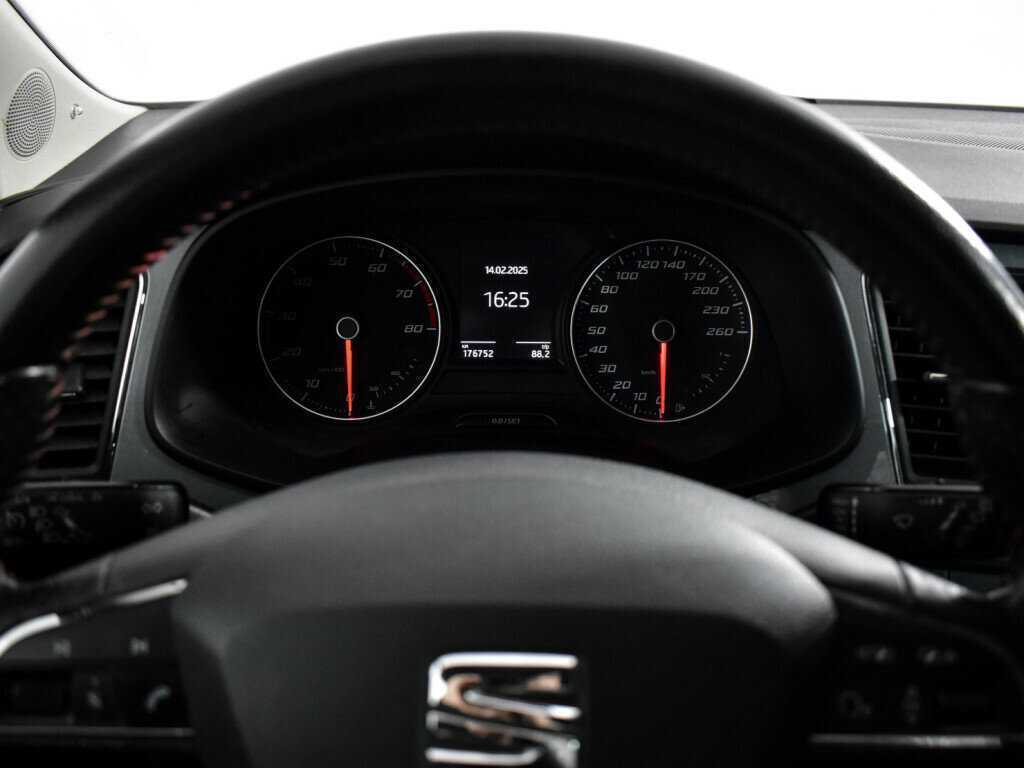 SEAT Leon, 2013 Фото №19