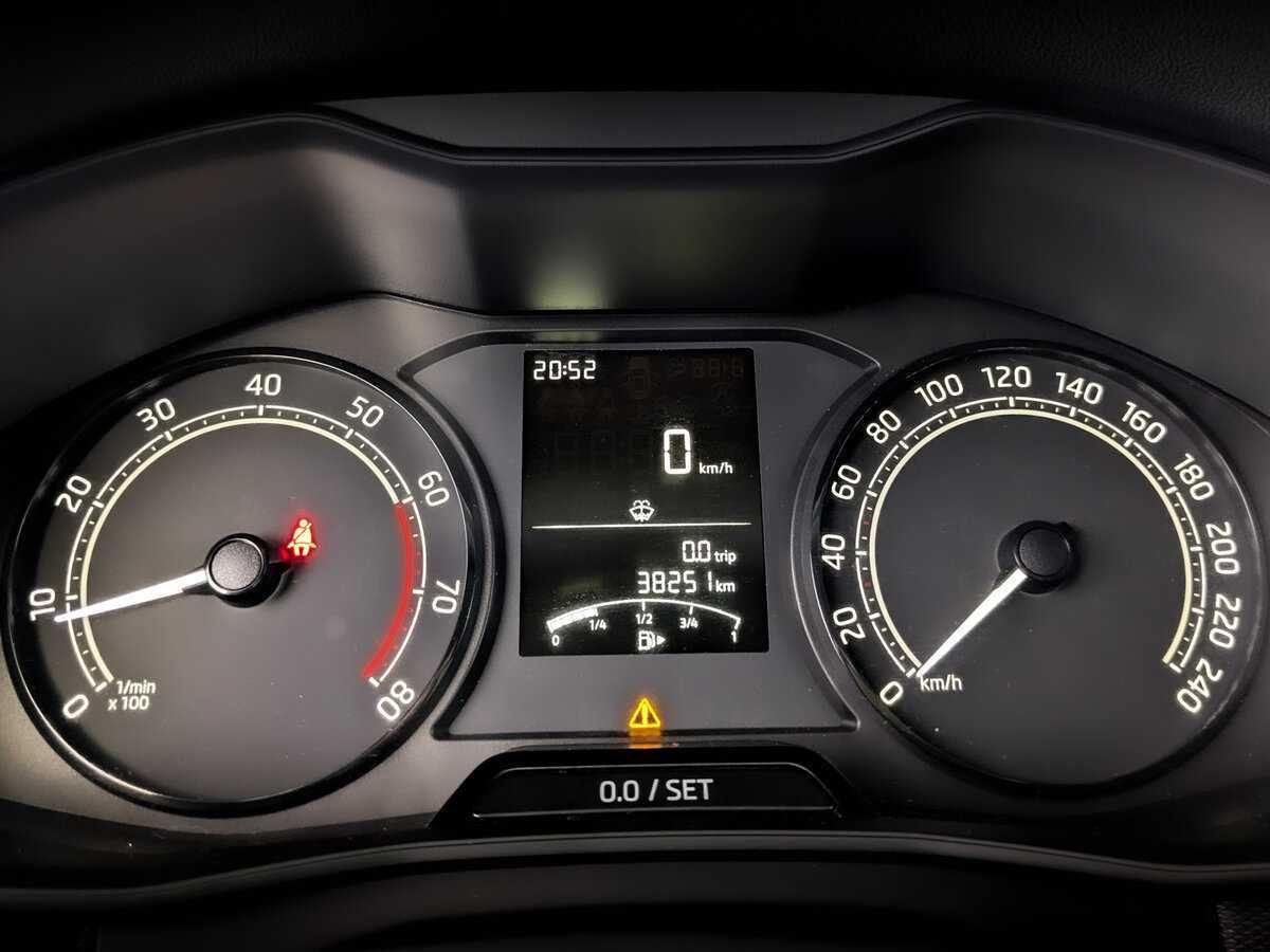 Skoda Rapid, 2020 Фото №13