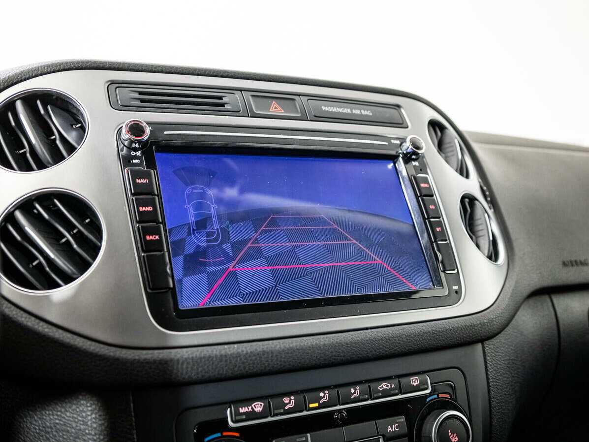 Volkswagen Tiguan, 2015 Фото №13