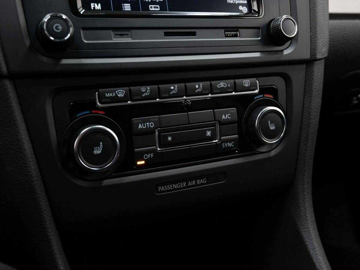 Volkswagen Golf, 2012 Фото №17