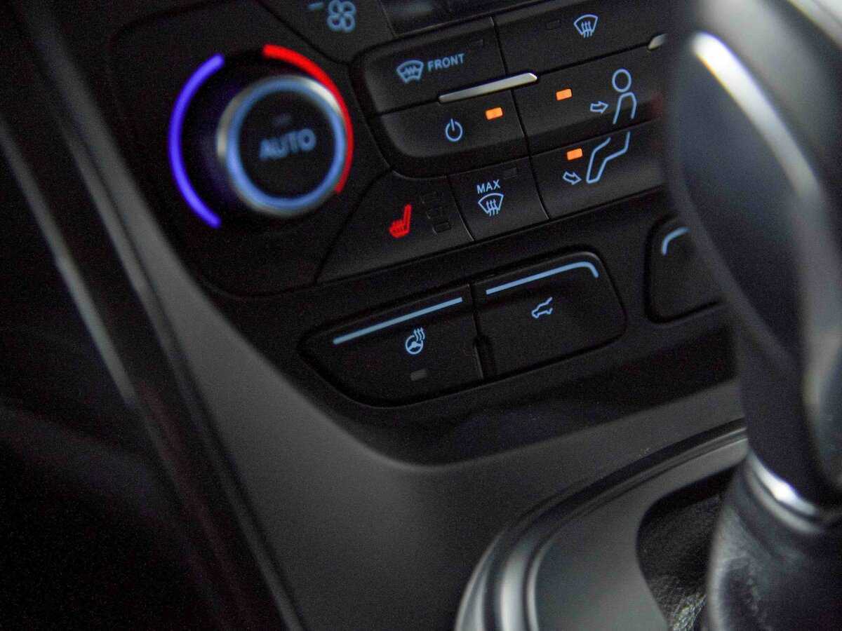 Ford Kuga, 2018 Фото №10