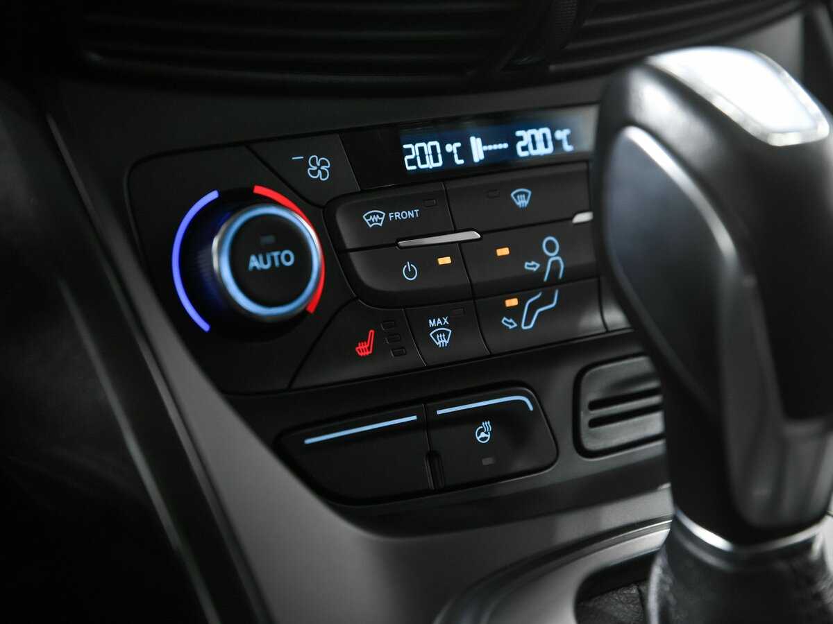 Ford Kuga, 2018 Фото №10