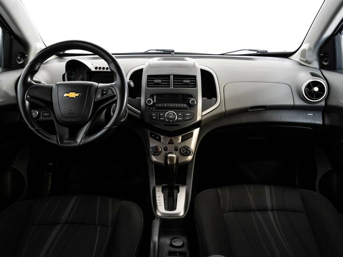 Chevrolet Aveo, 2015 Фото №8