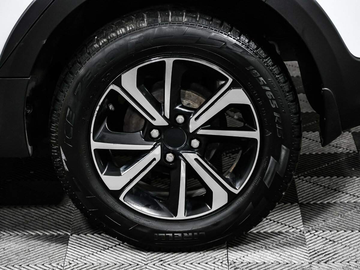 Kia Rio X-Line, 2019 Фото №14