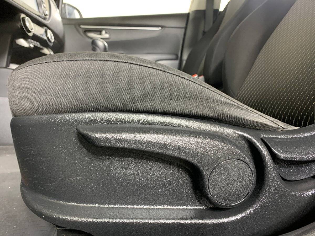 Kia Rio X-Line, 2018 Фото №16