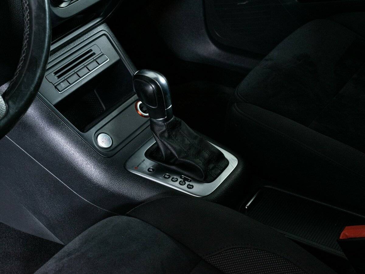 Volkswagen Tiguan, 2013 Фото №15