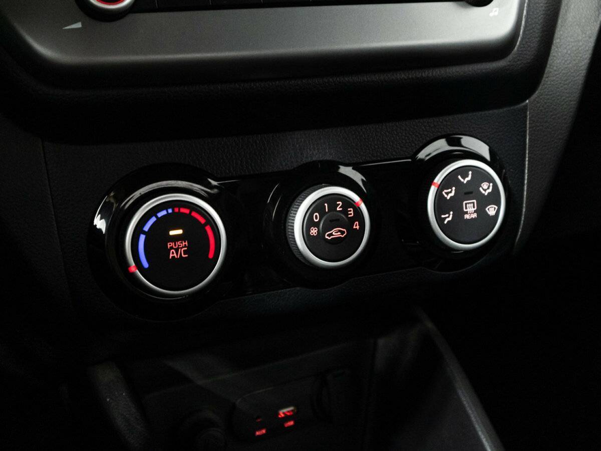 Kia Rio, 2016 Фото №17