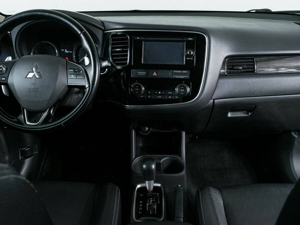 Mitsubishi Outlander, 2016 Фото №11