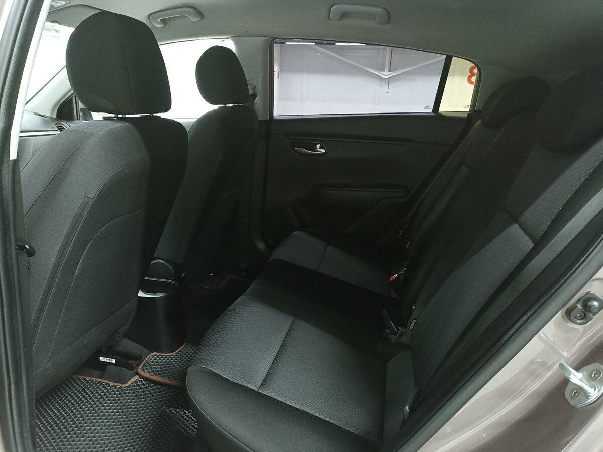 Kia Rio X-Line, 2020 Фото №12