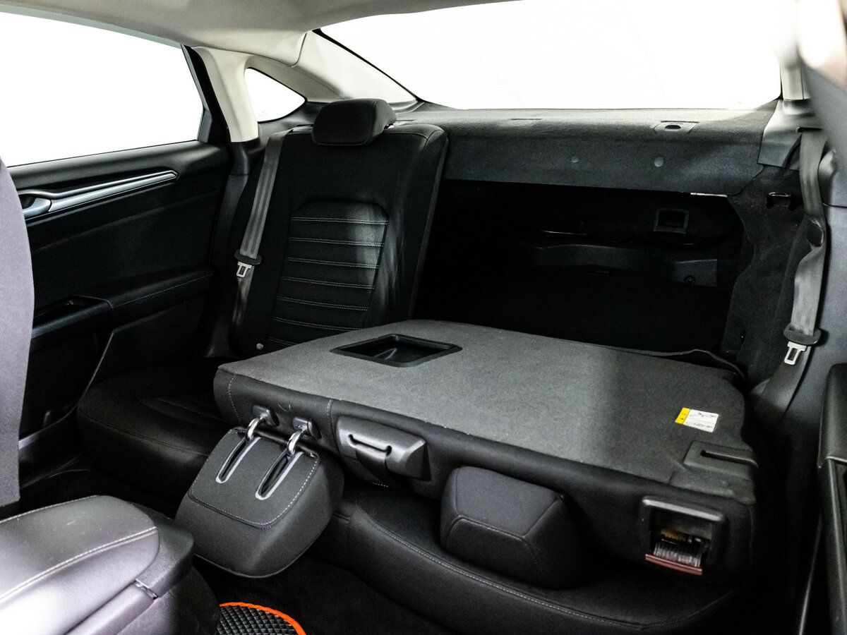 Ford Mondeo V, 2016 Фото №17