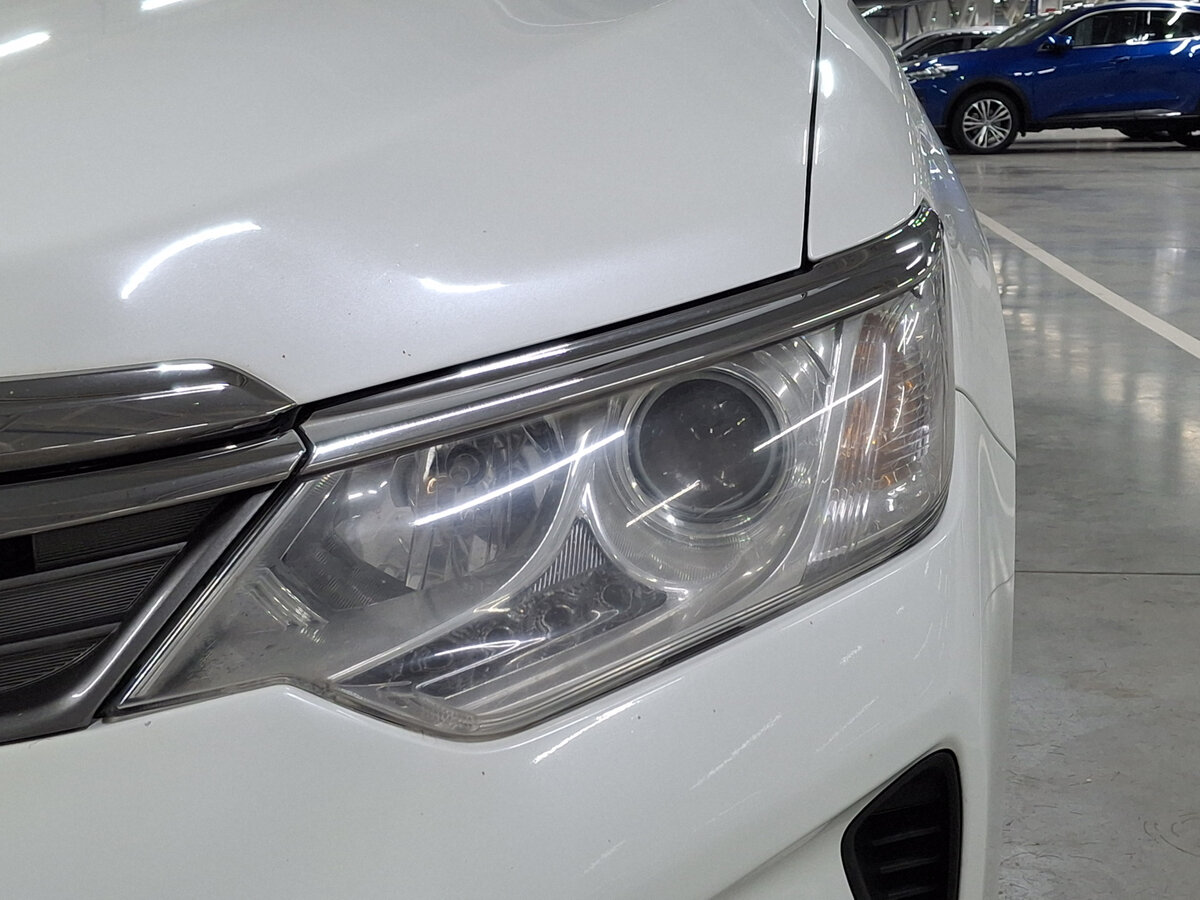 Toyota Camry VII (XV50) Рестайлинг, 2015 Фото №17