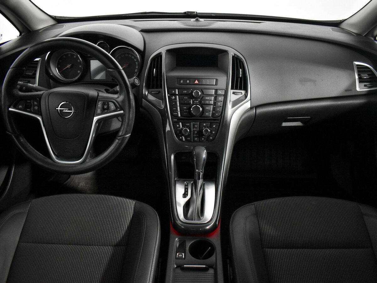 Opel Astra J Рестайлинг, 2013 Фото №10