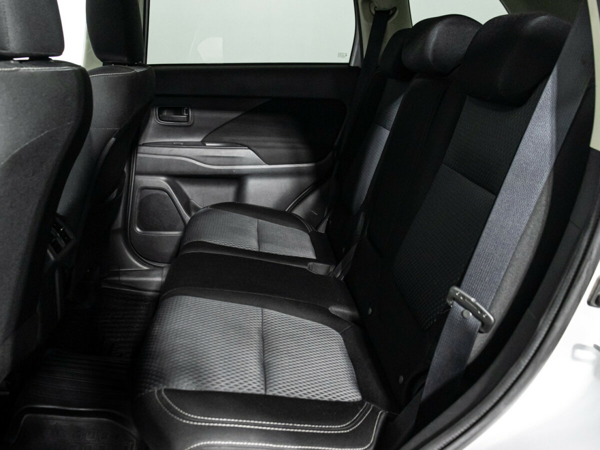 Mitsubishi Outlander III Рестайлинг 3, 2019 Фото №10